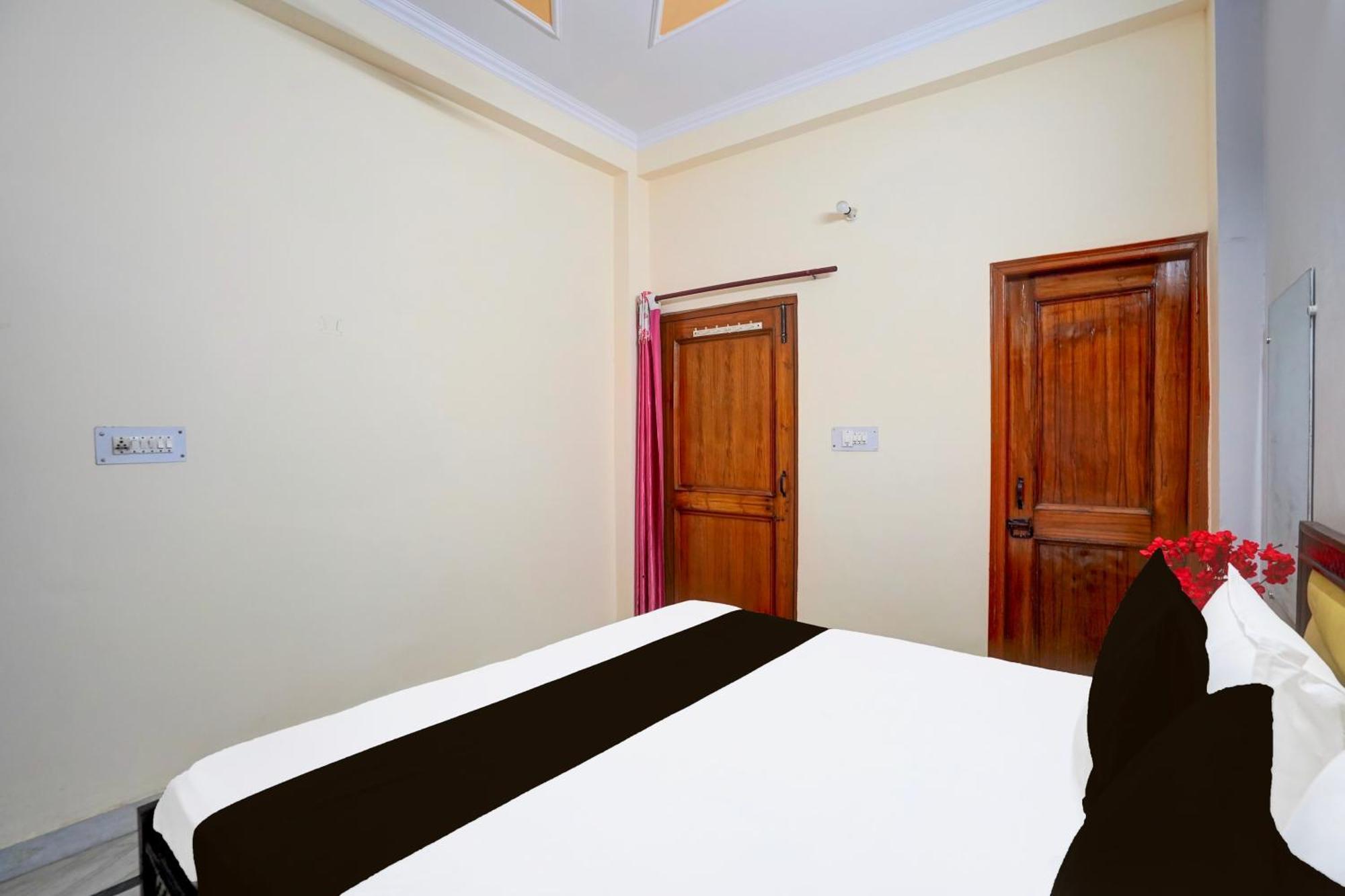 Hotel O Nd Home Cottage Ghaziabad Eksteriør billede